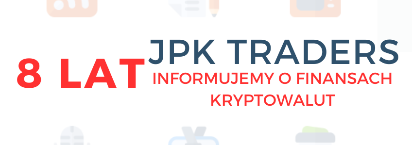 Logo JPK Traders z napisem '8 LAT' - świętujemy osiem lat dostarczania informacji o finansach i kryptowalutach. Grafika przedstawia stylizowane litery JPK w charakterystycznych barwach firmy, obok których widnieje napis '8 LAT' symbolizujący długoletnie doświadczenie w branży. Całość kompozycji oddaje profesjonalizm i zaangażowanie JPK Traders w edukację finansową w dziedzinie kryptowalut.